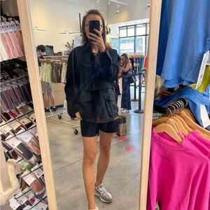 Brand New! Lululemon’s Women’s 2-in-1 Adaptable Jacket!